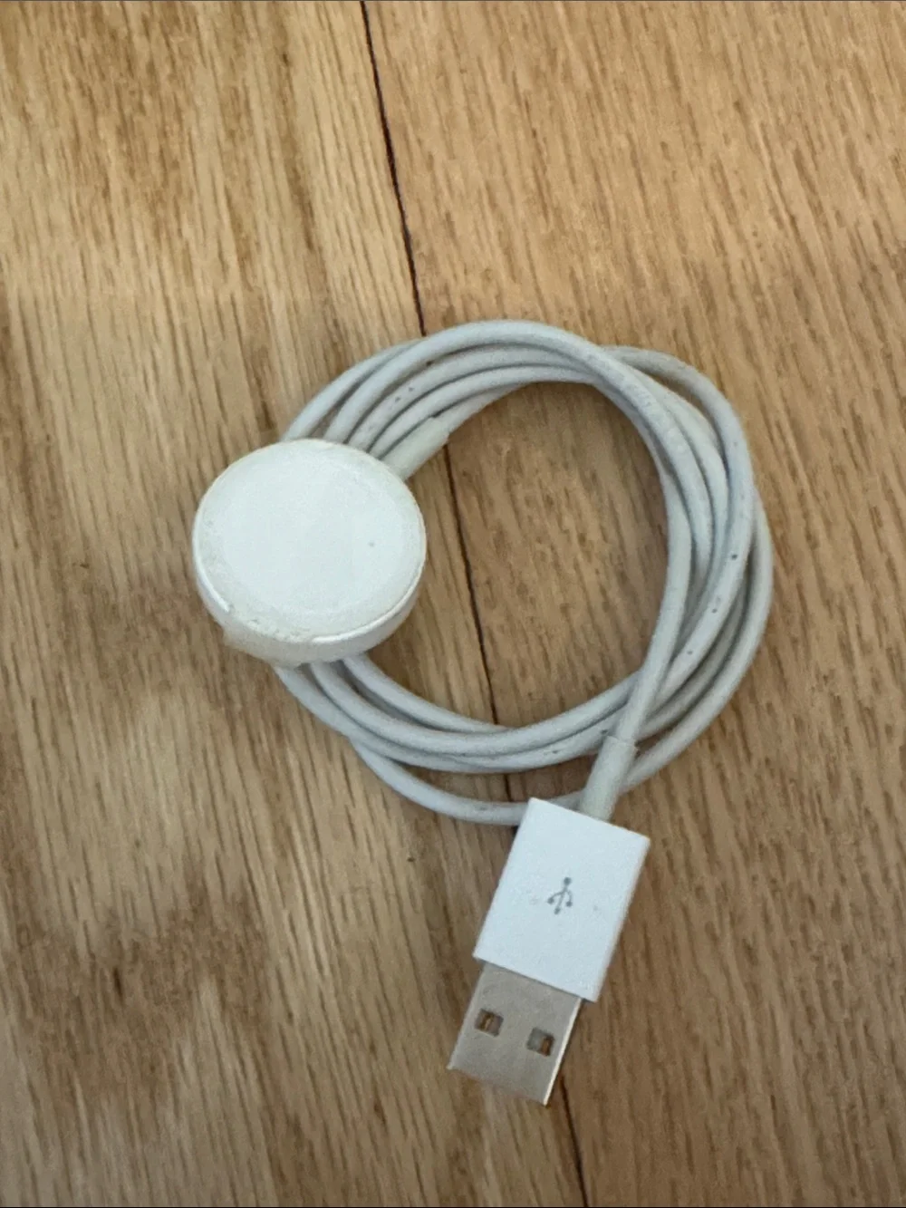 White Magnetic Charging Cable for Smartwatch – White